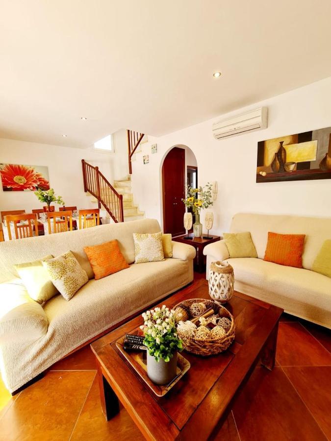 Villa Lorena Са Калета Екстериор снимка